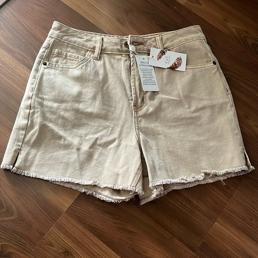 C&V Chelsea and Violet Tan Denim Frayed Cut-off Shorts Size 27